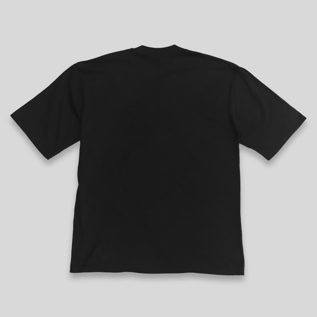 Aura Oversize Negra · Logotipo — dorso