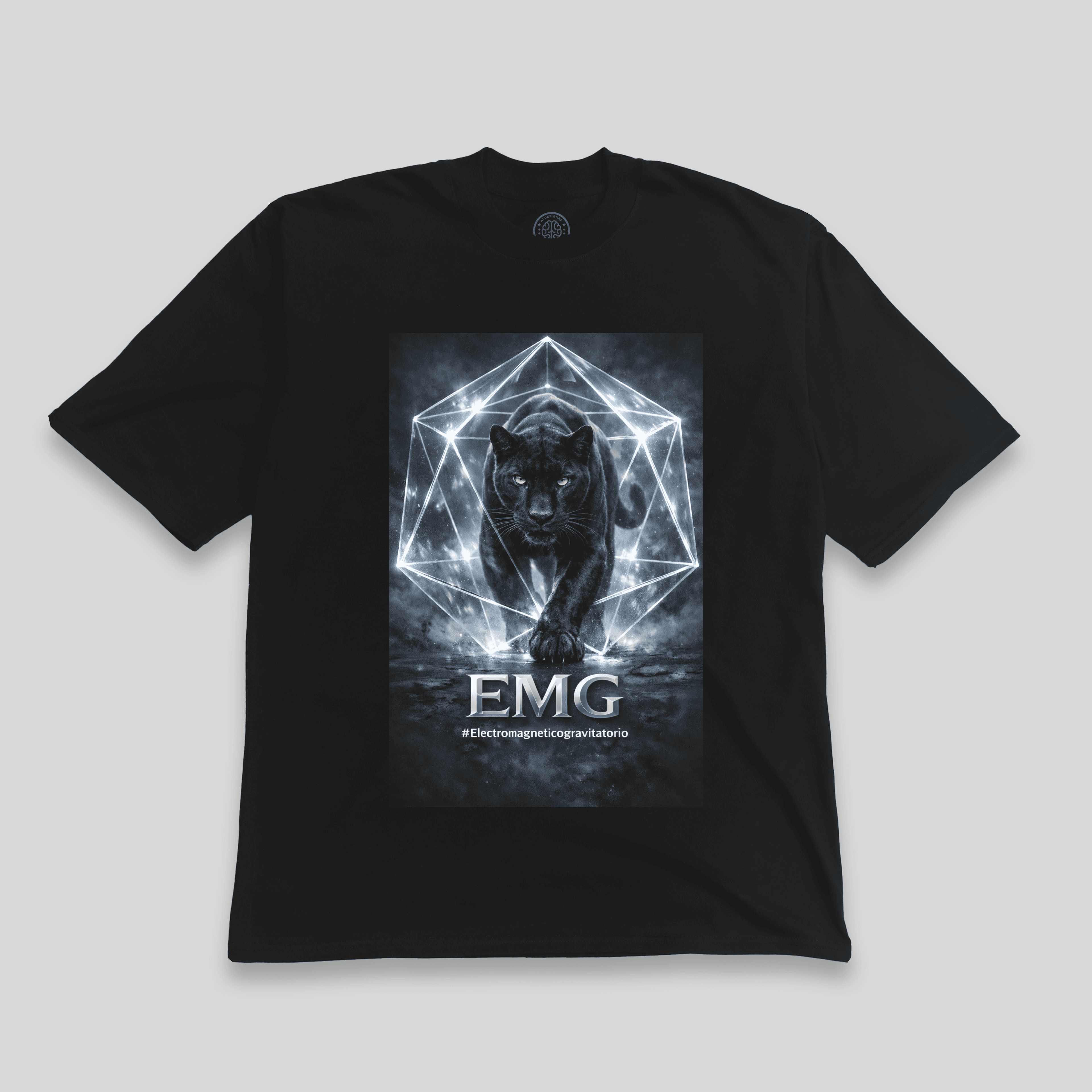 M&B · Remera Aura Oversize Negra "EMG"